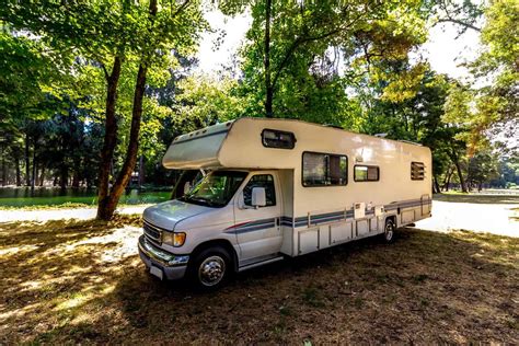 Motorhome Classes A Simple Guide With Pictures Prices And Details Camper Report