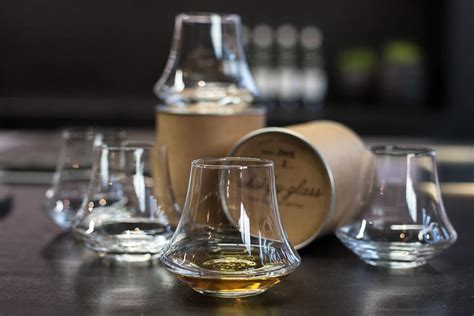 A Complete Guide To The 15 Best Whisky And Scotch Glasses Man Of Many