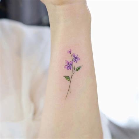 Share More Than 72 Minimalist Flower Tattoo Best Incdgdbentre
