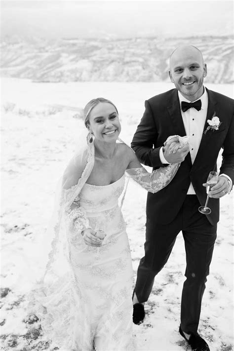 Glee S Becca Tobin S Stunning Snowy Wedding In Jackson Hole