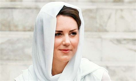 Duchess Of Cambridge Closer Photos Kate Middleton Was Daft To Allow