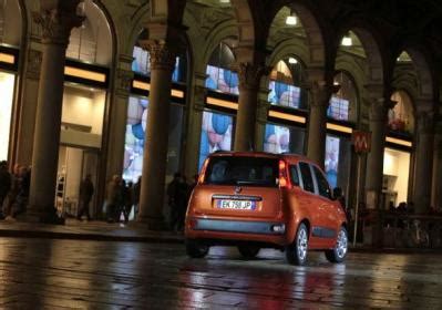 Encuentra los mejores precios sólo de concesionarios oficiales. La nuova Fiat Panda 2012 al prezzo promozionale di 8.900 ...