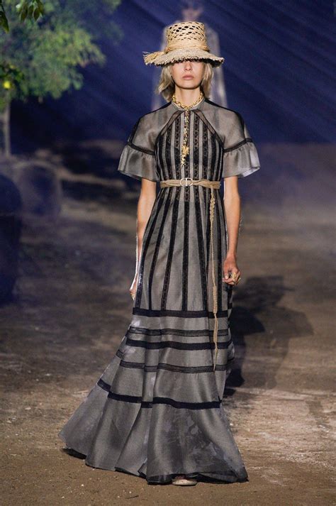 Christian Dior Spring 2020 Ready-to-Wear collection ...
