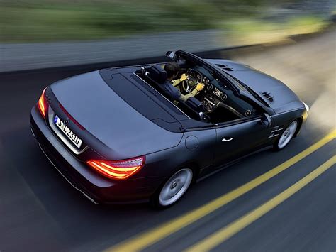 I think the 25 mph is for the fabric roof which is lighter than the metal one on the 231. MERCEDES BENZ SL-Klasse (R231) specs & photos - 2012, 2013, 2014, 2015, 2016 - autoevolution