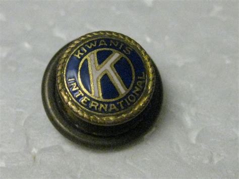 Vintage 10kt Gf Kiwanis International Enameled Round Lapel Pin