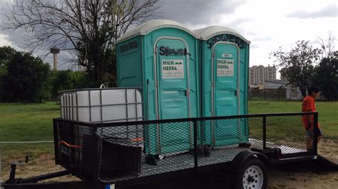 Plumber Creates Mobile Showers To Help The Homeless