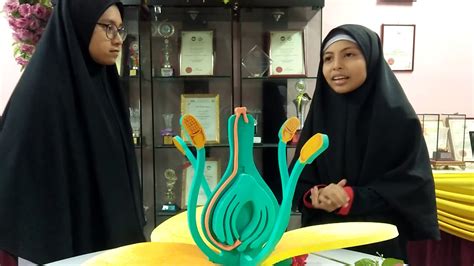 Proses ini hanya akan terjadi jika ada cahaya dan melalui perantara pigmen hijau daun yaitu klorofil yang terdapat dalam kloroplas. Proses Pembiakan Tumbuhan - YouTube
