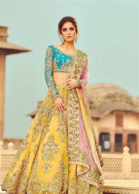 Online Beautiful Indian Wedding Dress For Bride Nameera By Farooq Indian Gowns Dresses Party