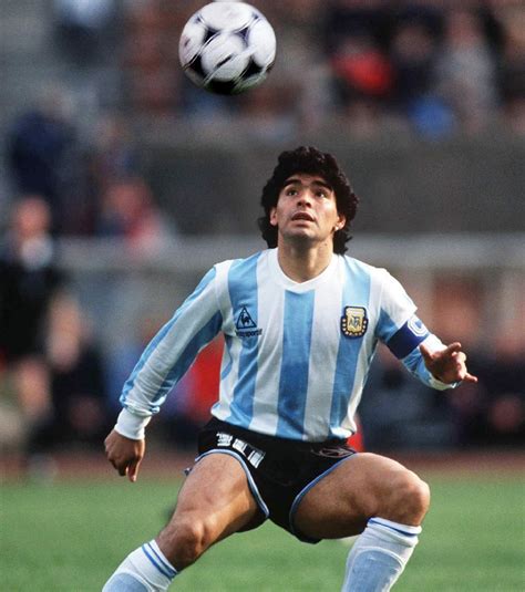 Diego Maradona Argentina's Legend Footballer Died (Profile 1960-2020 ...