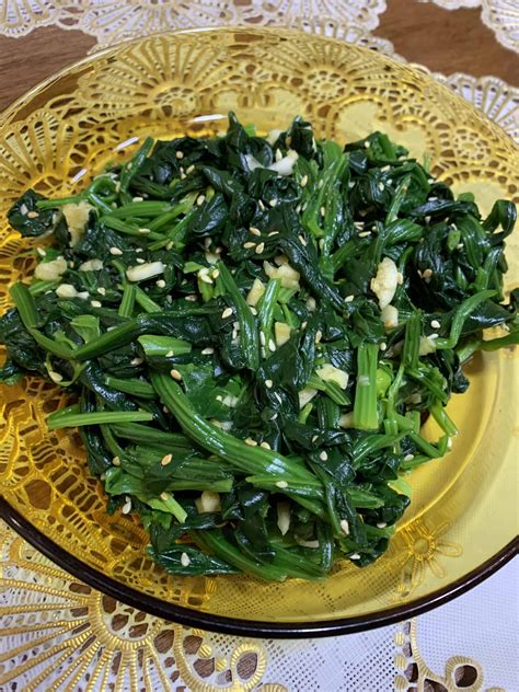 Spinach Side Dish Sigeumchi Namul Recipe By Maangchi