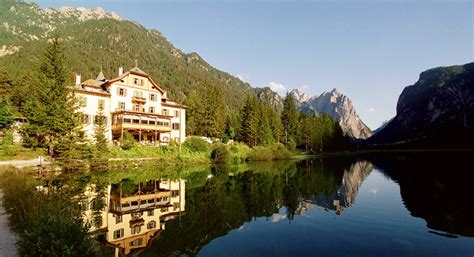 Hotel A Dobbiaco Residence Baur Al Lago Vacanza A Dobbiaco In Alta