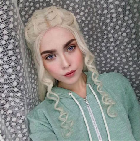 This Russian Cosplayer Can Turn Herself Into Anyone She Wants Ftw Gallery Ebaum S World