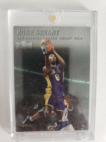 Kobe Bryant Metal Chrome Special Holofoil Fleer Skybox Card