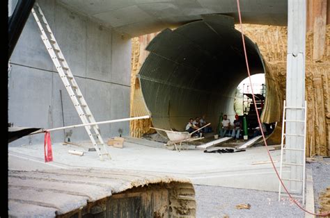 Two Tunnelsbridges Under Us 460 Use Precast Tunnel Sections
