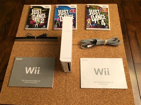 Nintendo Wii Console Bundle Rvl 001 W Games And Wii Accessories Free