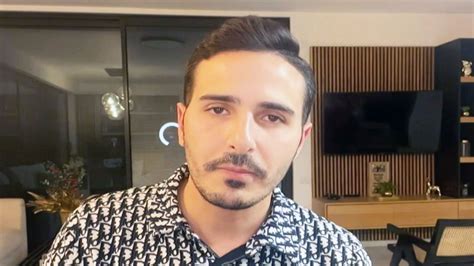 exclusive alleged tinder swindler simon leviev speaks on money romance and allegations in