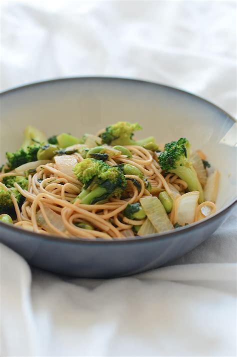 Stir frying is the best! Quick Vegetable Noodle Stir Fry Recipe - The Chic Life