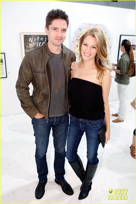 Topher Grace And Ashley Hinshaw Are Married Photo 3669486 Topher