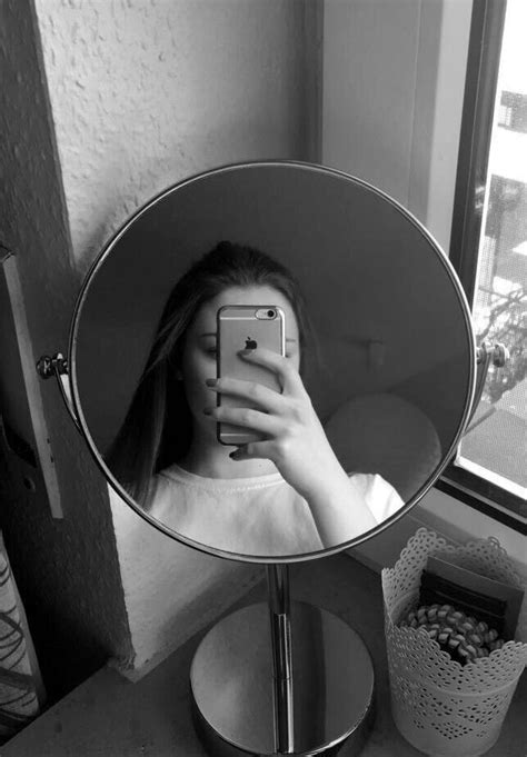 Mirror In Spiegel Selfie Posen Instagram Ideen Bilder