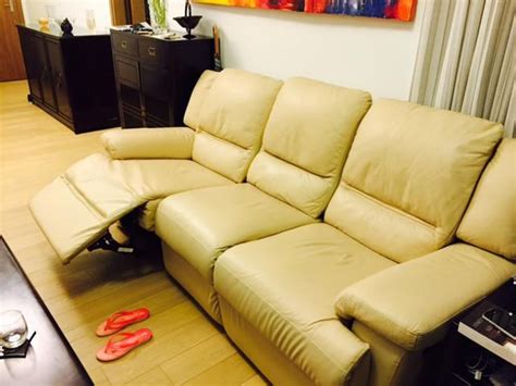 Leg finish  leg_finish . 3 seater leather sofa with extendable foot rest ...