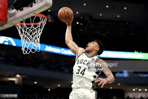Giannis Antetokounmpo Dunk Photos And Premium High Res Pictures Getty