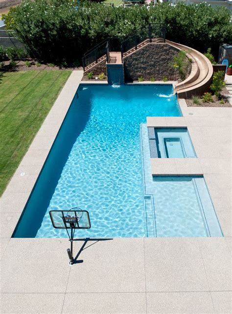 The Art Of Rectangular Pool Design Di 2020
