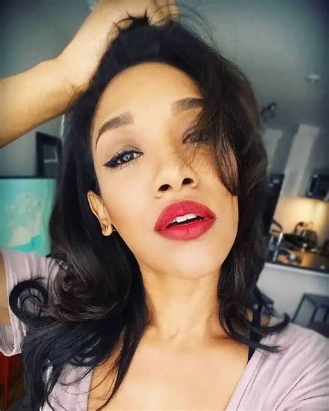 Candice Patton Nude Sexy Pics And Hot Scenes Scandal Planet