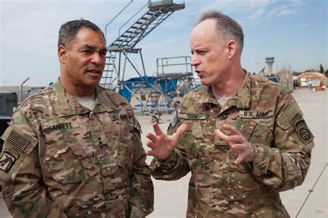 Lt Gen Michael Garrett Commander Us Army Central Arcent Meets