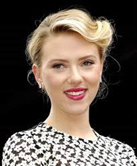 scarlett johansson to join focus drama reflective light daily excelsior