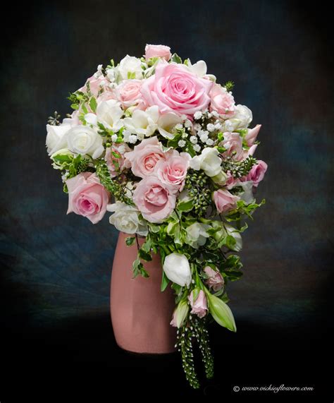 10 Best For Cascade Red Rose Wedding Bouquet Ritual Arte
