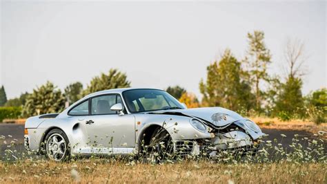 Crashed Porsche 959 Komfort Sells For Almost Half A Million Dollars