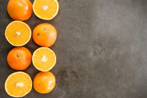 Line Of Oranges Royalty Free Stock Photo