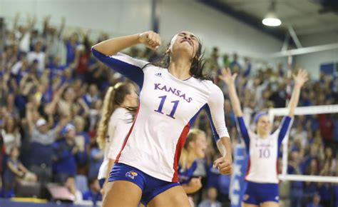 Kansas Volleyball Returns To No In AVCA Poll News Sports Jobs Lawrence Journal World