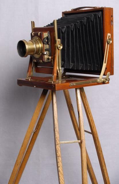 Since 1851 Professional Photographers Used These Cameras In Their