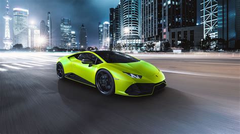 L'offerta si rinnova lo stesso giorno di ogni mese, per sempre: Lamborghini Huracán EVO Fluo Capsule | Lamborghini.com