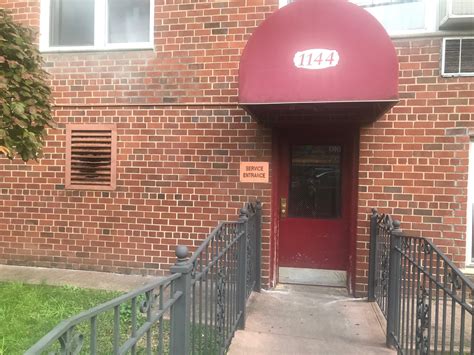 You see this building. How do you get in? : r/Deusex