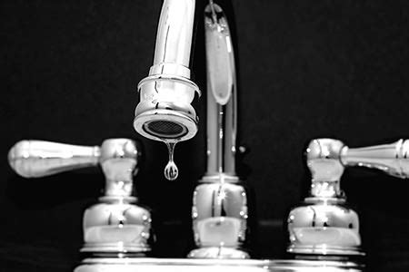What causes a faucet to leak? How to fix a leaky tap - Professional Plumbing Services