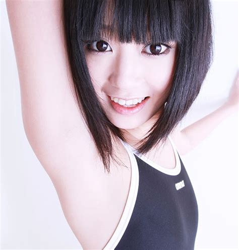 Cute And Sexy Japanese Av Idol Uta Kohaku Undresses To Sexiezpicz Web