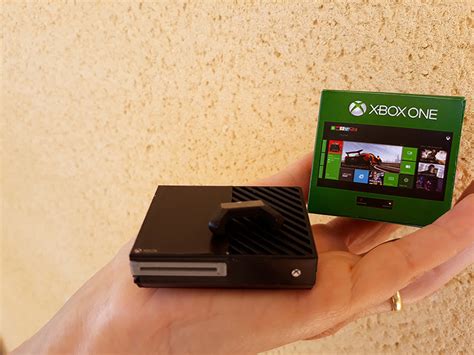Miniature Xbox One Controller And Box 112 Scale Tiny Must Haves