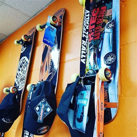 Browse the best new skateboards and skateboard designs. Pin auf DigitalFlare