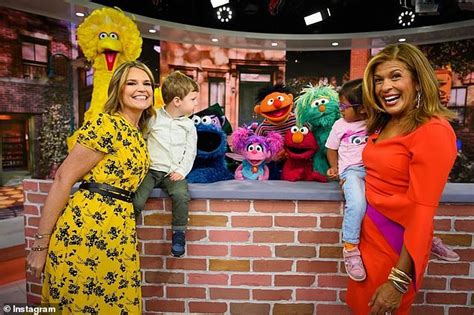 Savannah Guthrie And Hoda Kotbs Children Meet Sesame Street Stars
