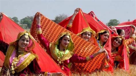 Baisakhi 2021 Check Date Time And Significance Culture News Zee News