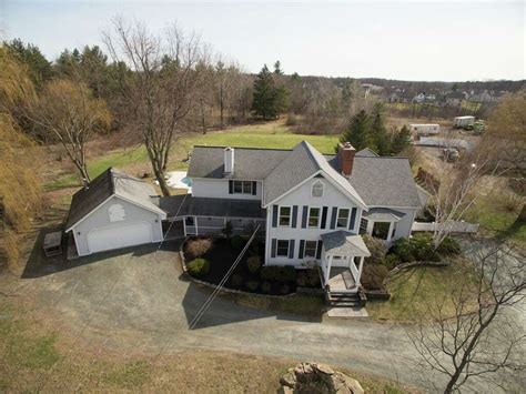 House Of The Week Colonial In Latham