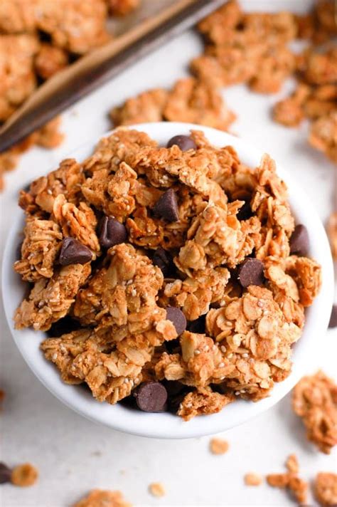 Say goodbye to conventional granola bars that are loaded with sugar and artificial flavors. Healthy Peanut Butter Granola | Erin Lives Whole