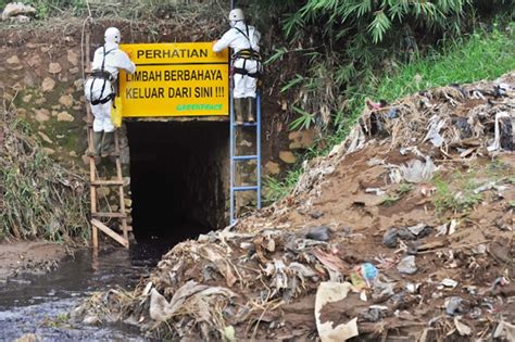 Jatim Darurat Limbah Bahan Berbahaya Dan Beracun Suara Surabaya