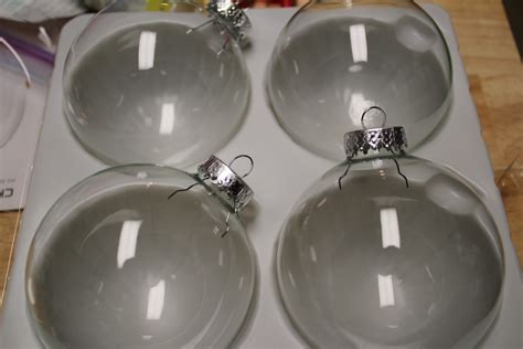 This is a video describing how to make kwanza ornaments. Do-It-Yourself Christmas Decorations