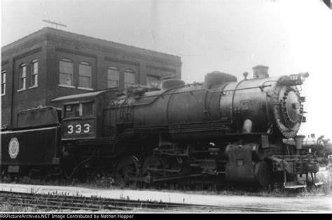 Trra 333 Round House Steam Locomotive Train