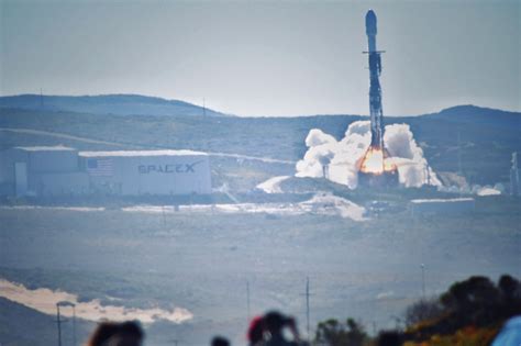 Spacex Rocket Carrying Secret Payload Soars From Vandenberg Sfb Local