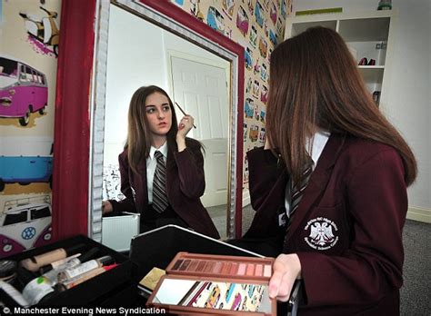 Teachers Armed With Wet Wipes Force Schoolgirls To Remove Makeup Daily Mail Online