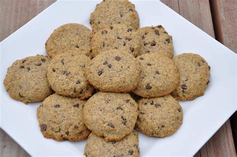 I came here looking for how many carbs are in regular toll house cookies made with stevia. Stevia Sweetened Chocolate Chip Cookies | Recipe | Stevia recipes, Paleo cookie recipe, Oatmeal ...